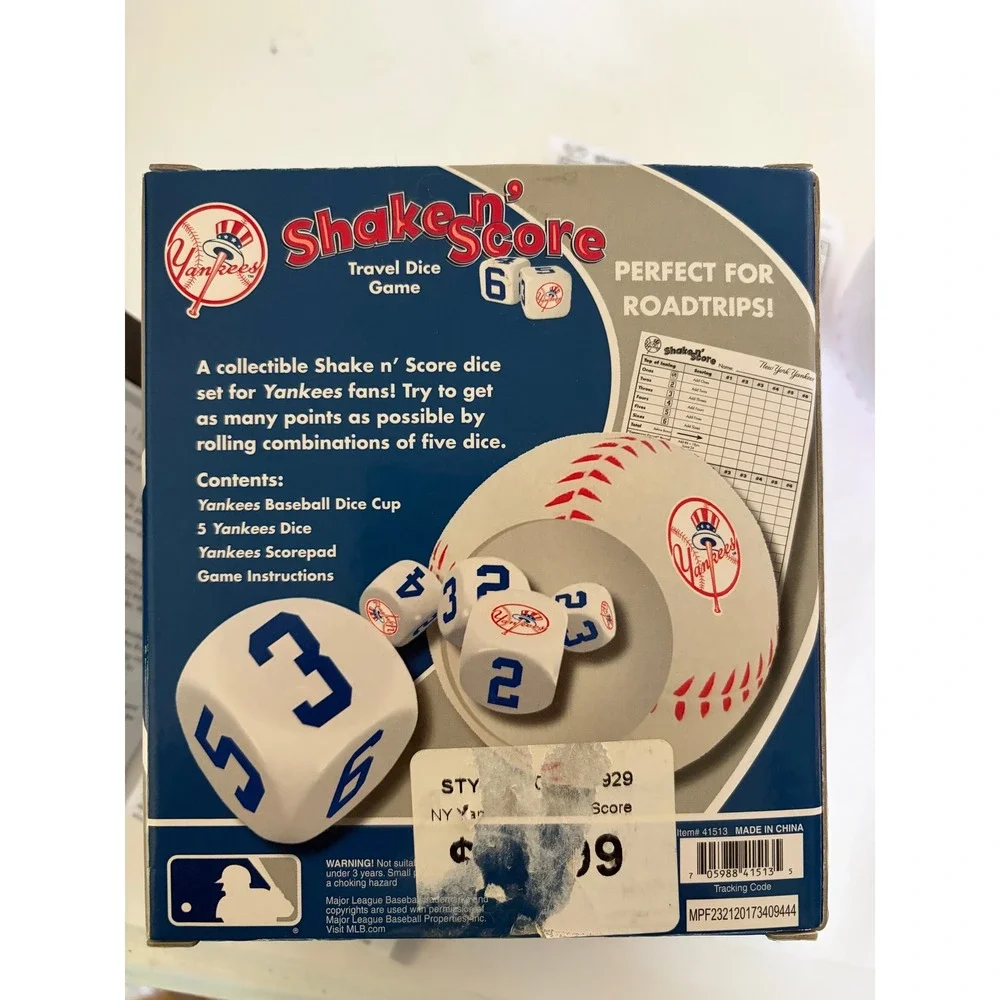 New York Yankees MLB Shake N' Score Dice Game Travel Family Board